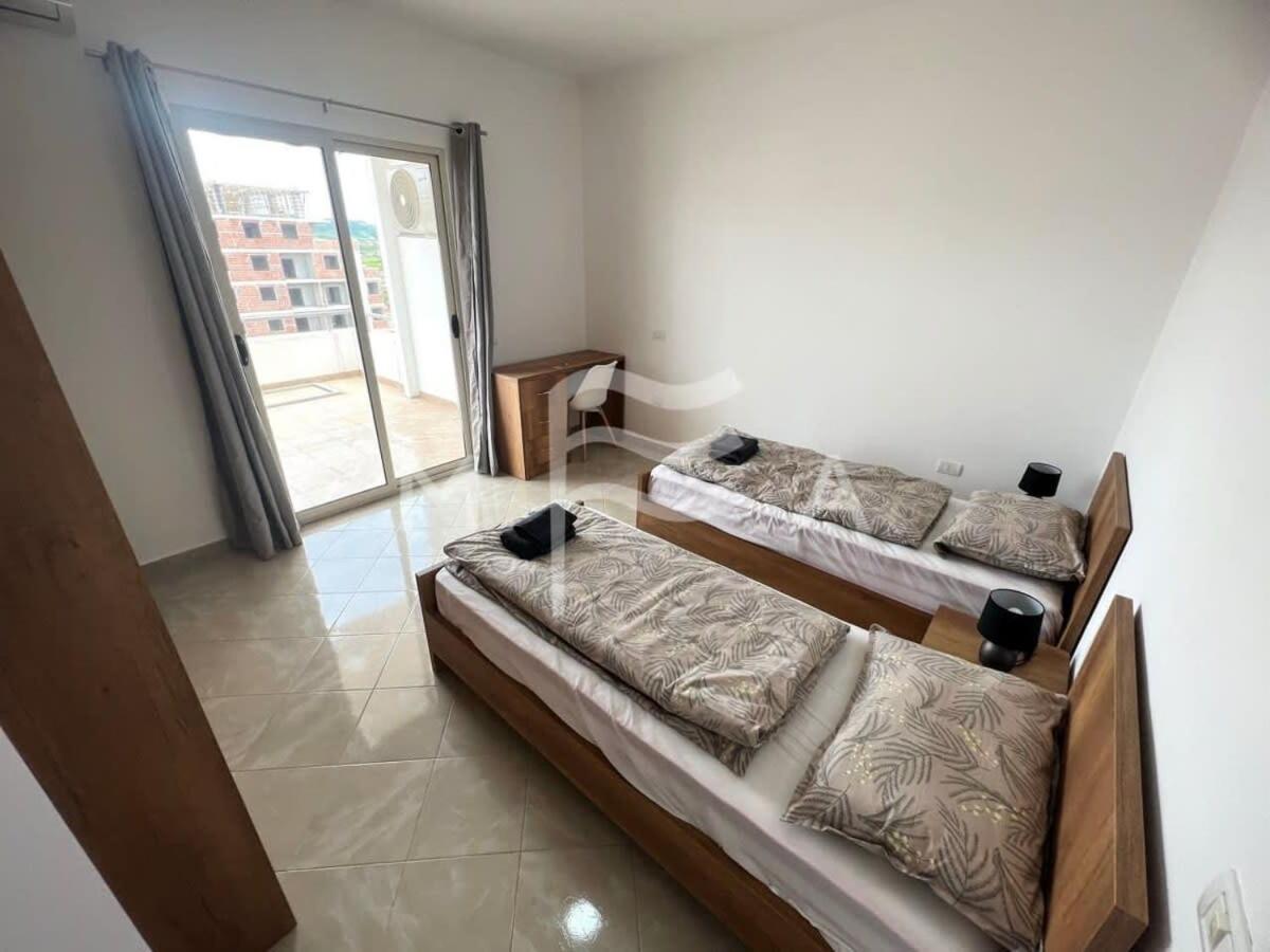 Nirvana 652 Estalagem Golem (Tirana)